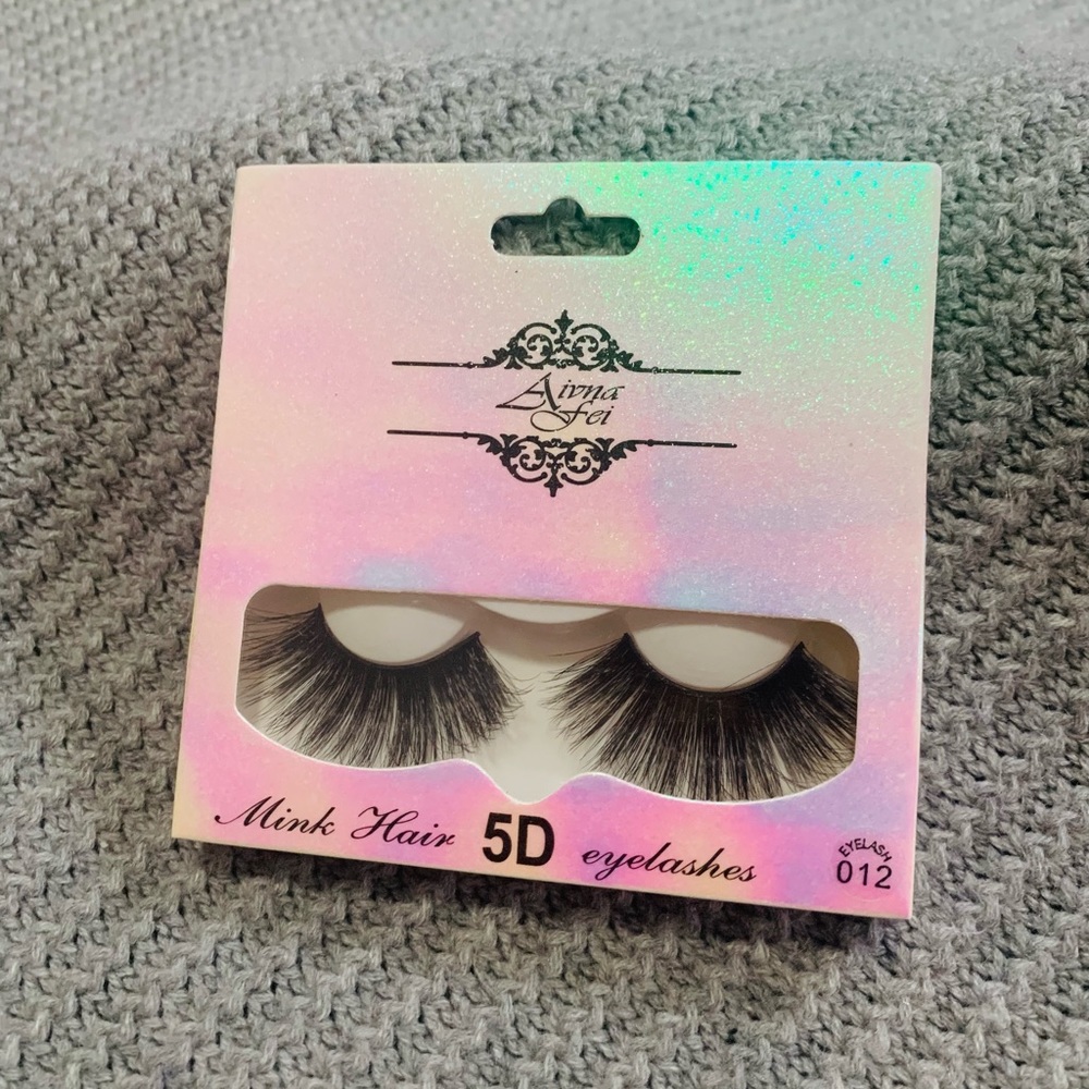 Eyelashes